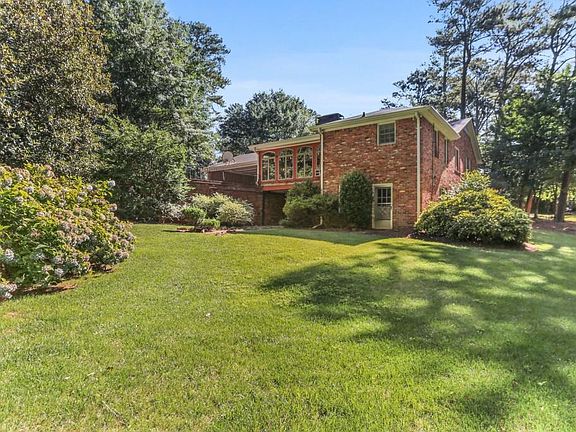 4th image of 155 Jade Cove Dr