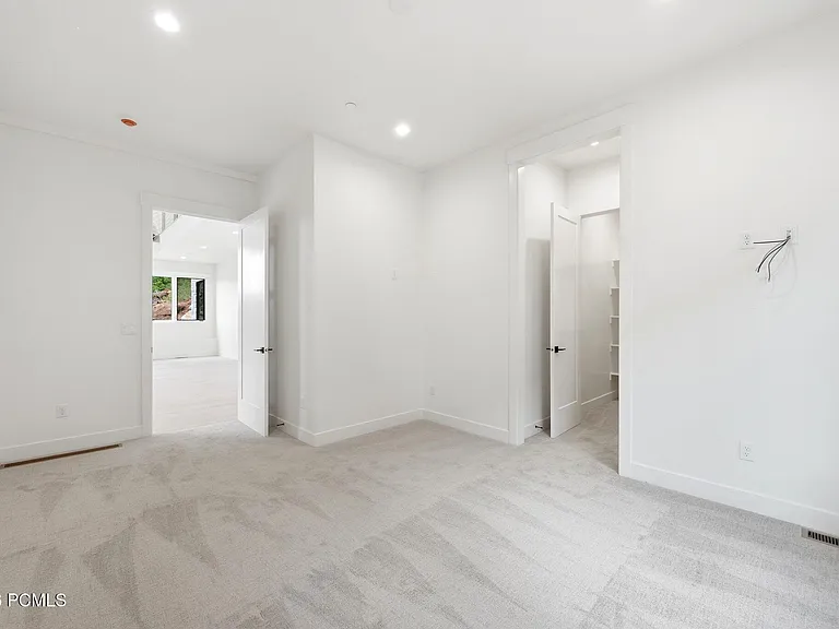 4043 W Crest Ct — Photo 38