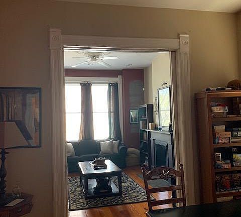 5th image of 1121 W Belden Ave #1