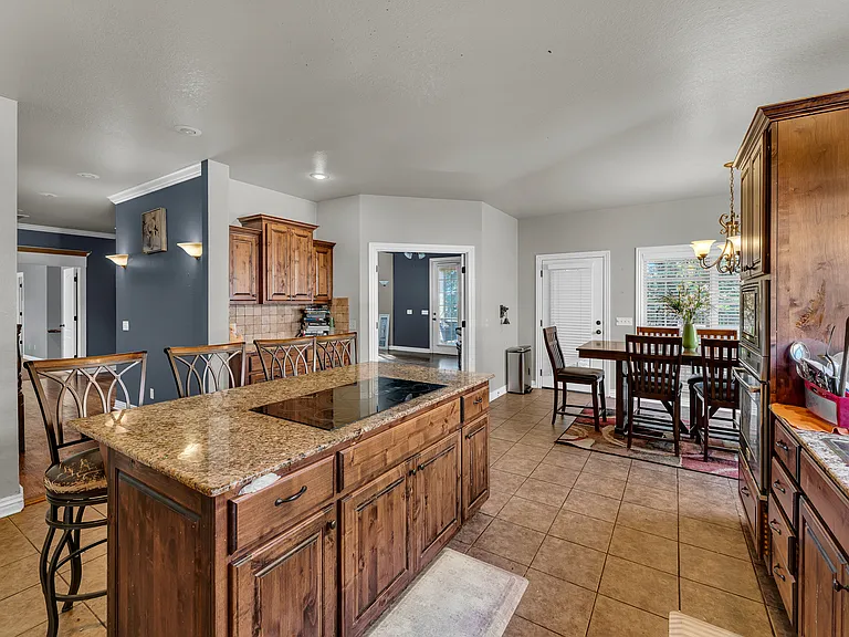 2265 N Covington Park Blvd — Photo 15