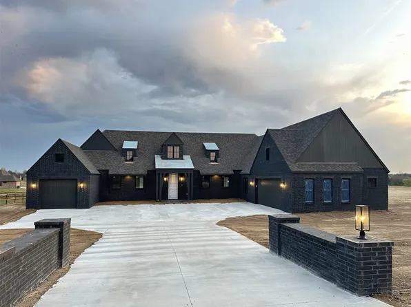 8517 E 108th St N, Owasso, OK 74055