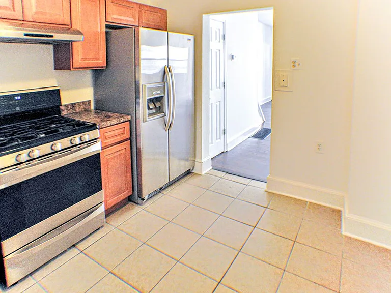 1535 S Hicks St — Photo 8