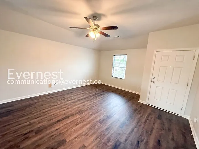 1115 Brookhaven Dr — Photo 6