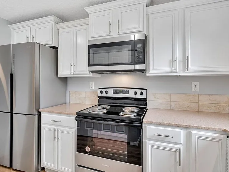 5320 SE 122nd Ave — Photo 14