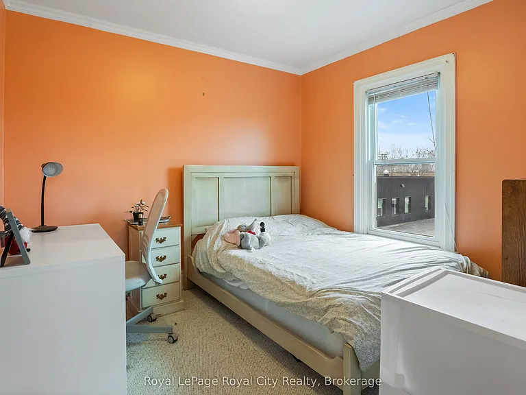 20 Crimea St — Photo 8