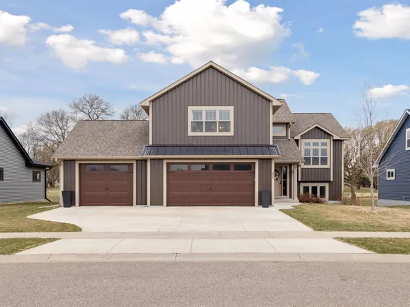 359 Vista Cir, River Falls, WI 54022