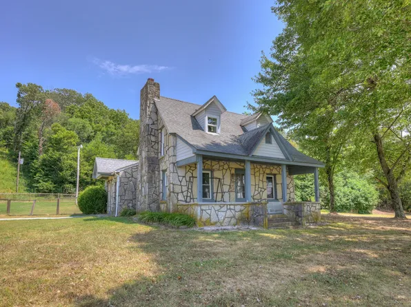 9181 Lime Kiln Drive, Neosho, MO 64850