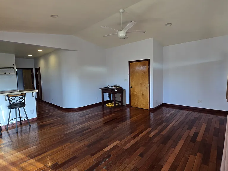 5 Waikalani Hema Pl #2L — Photo 2