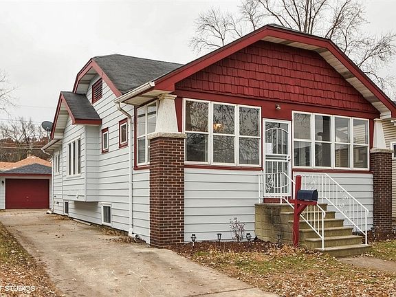 3rd image of 235 Waltham St