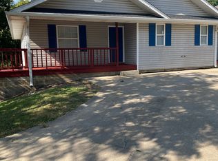 1142 W Rochier St, Fayetteville, AR 72701