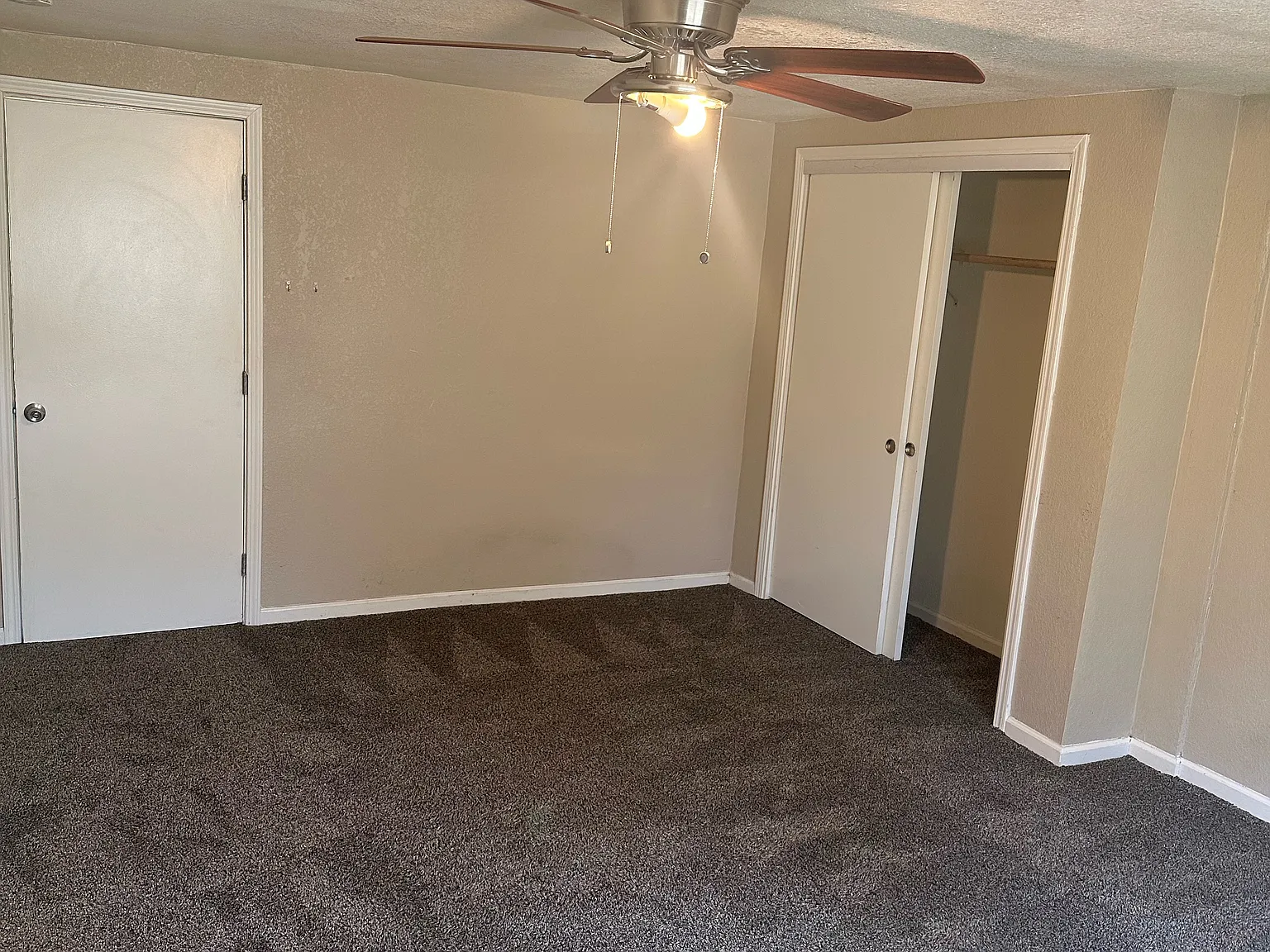 1 bed, 750 sqft, $1,350 — Photo 4