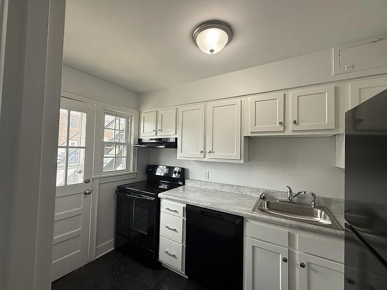 2336 Denniston Ave SW #70 — Photo 2