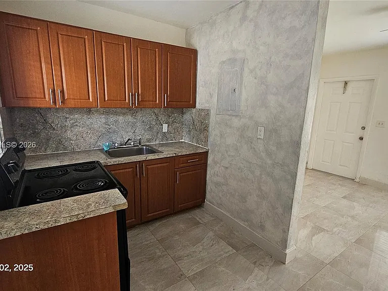 1830 Monroe St #1834 — Photo 3