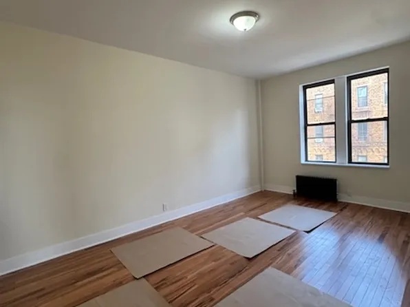 313 Brightwater Court image 11 of 15