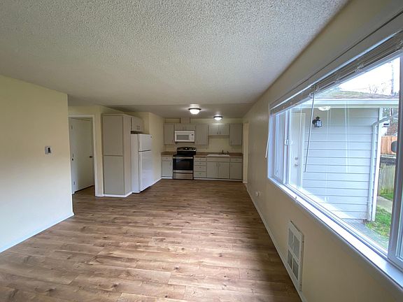2nd image of 6206 Oakes Ave #A
