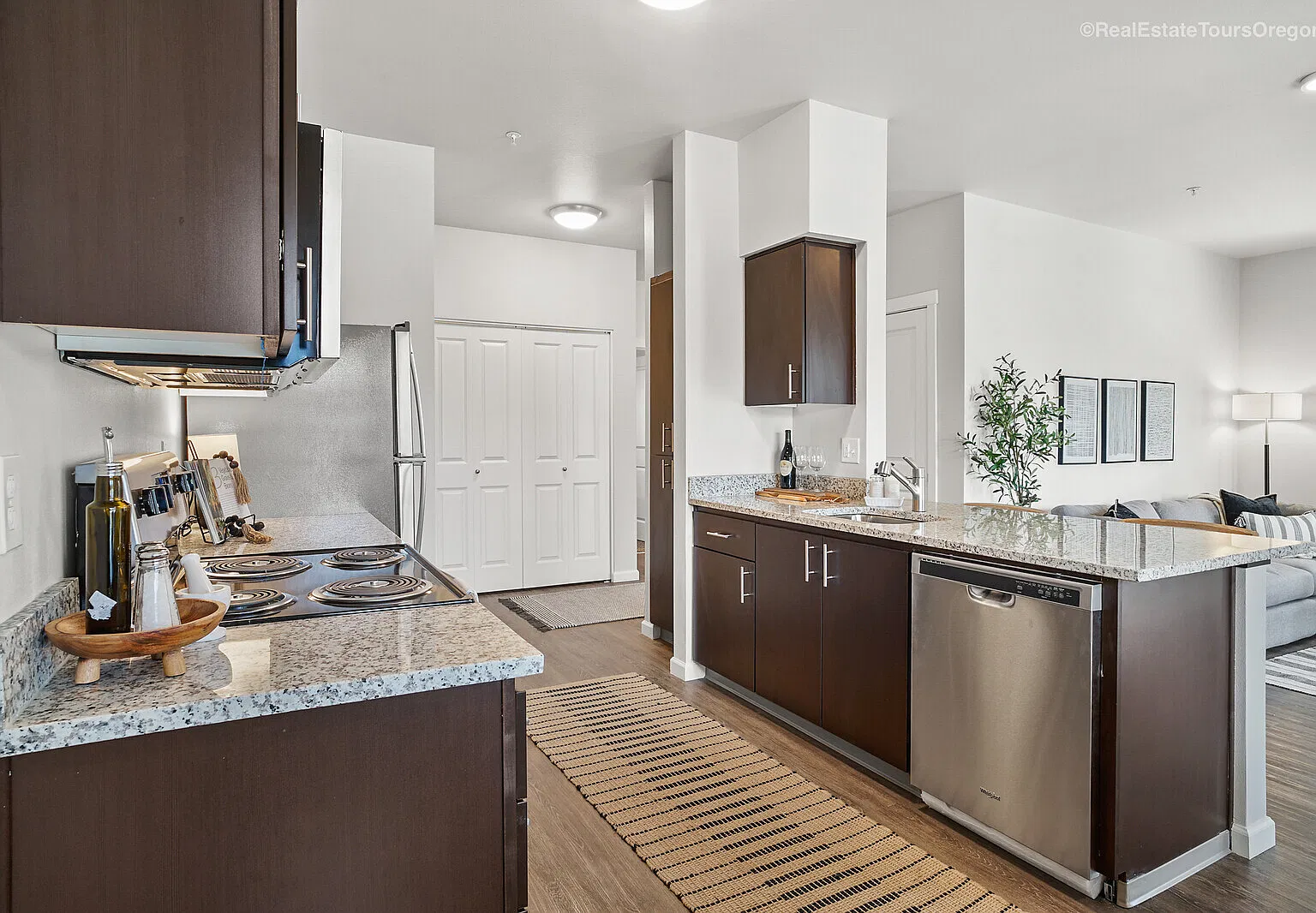 Reserve at Hunters Ridge — Photo 4