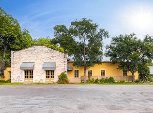514 Paris St, Castroville, TX 78009