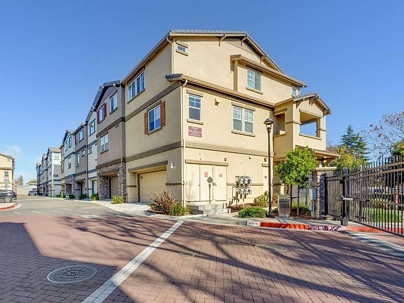 2nd image of 245 Spring Harvest Rd