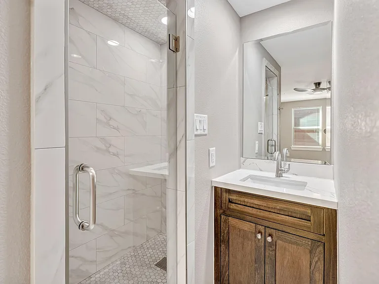 430 N Hutcheson St — Photo 30
