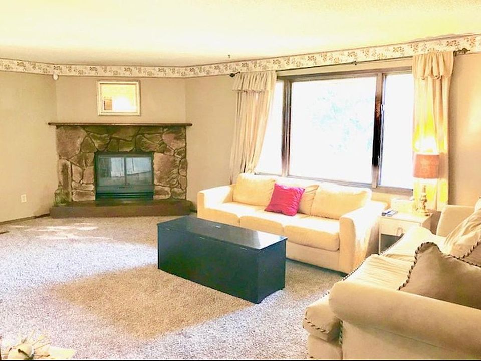 2nd image of 4108 W Francis Ave