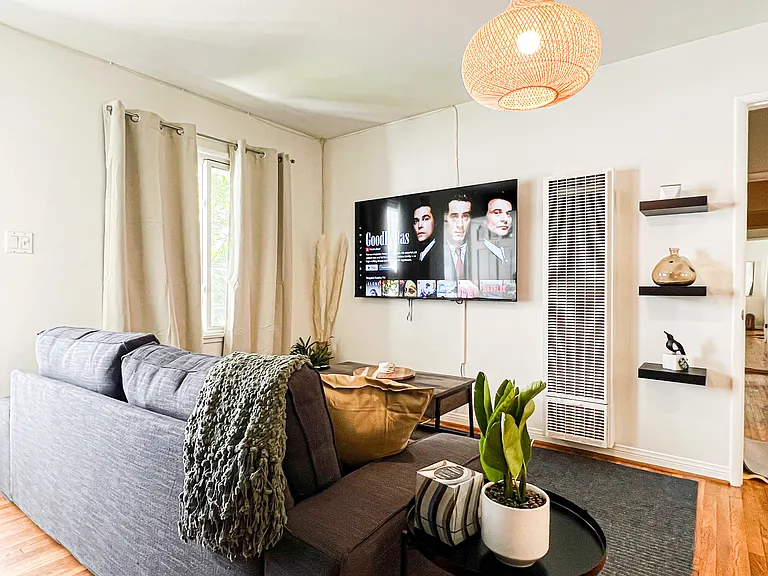 1169 Amherst Ave #3 — Photo 6