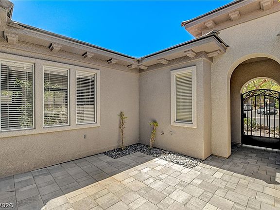 4th image of 3374 Garden Shower Pl