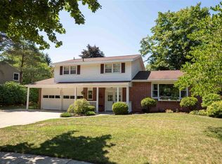 5409 Woodview Pass, Midland, MI 48642
