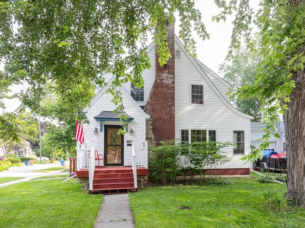 604 Keyes St, Menasha, WI 54952