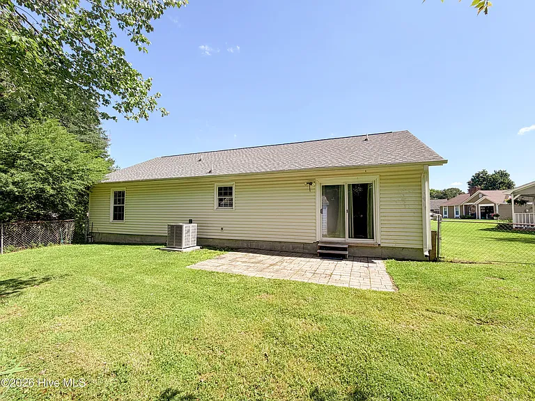 308 Overdale Cir — Photo 21