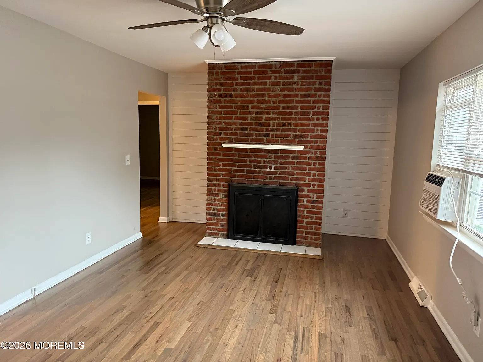 2 bed, 1872 sqft, $2,250 — Photo 2