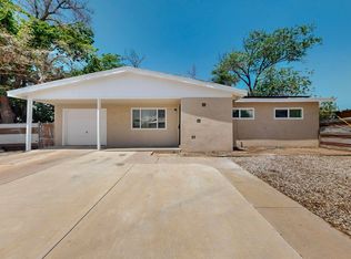 1055 Betts St NE, Albuquerque, NM 87112