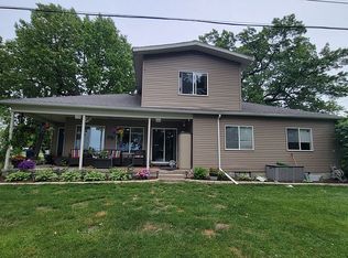 3255 Coventry Dr, Waterford Township, MI 48329