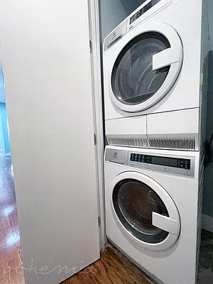 Rented by Bohemia Realty Group | media 2