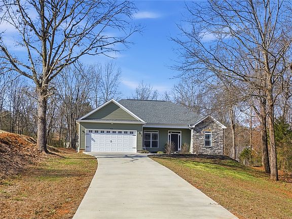 2nd image of 508 Ivy Spring Ct