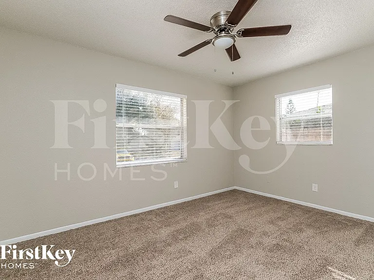 1418 Stonehaven Way — Photo 10