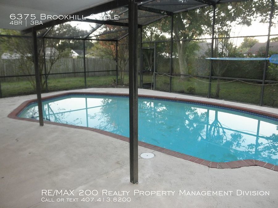 2nd image of 6375 Brookhill Cir