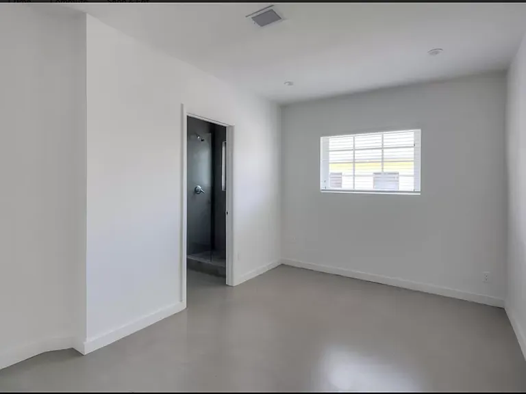 450 NE 62nd St — Photo 8