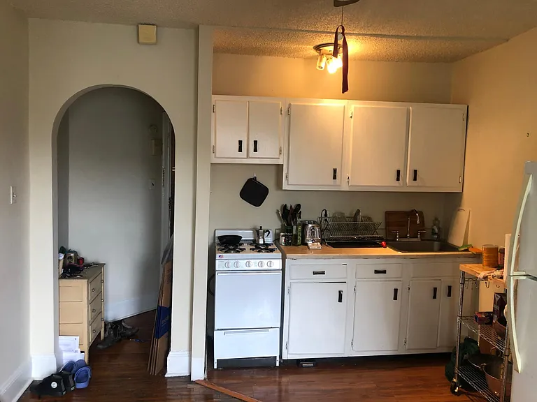 907 S 47th St #3R — Photo 7