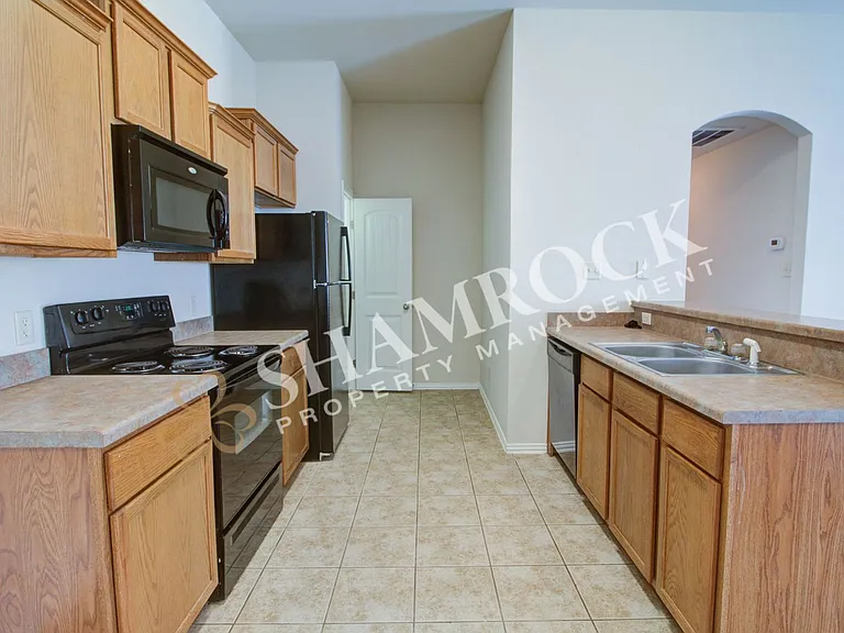 1200 Maverick Trl — Photo 6