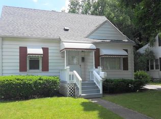 1601 Mulberry Ln, Flint, MI 48507