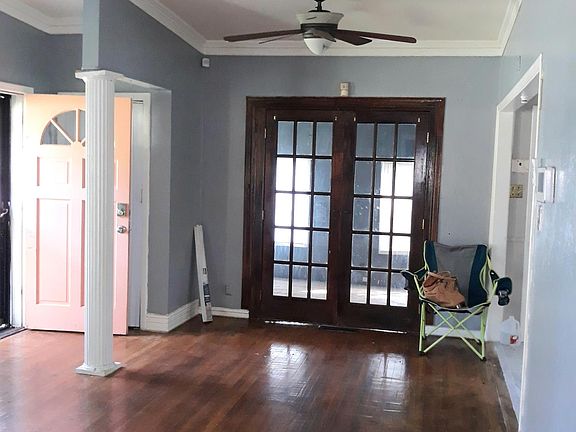 2nd image of 8520 Edgewood Pl