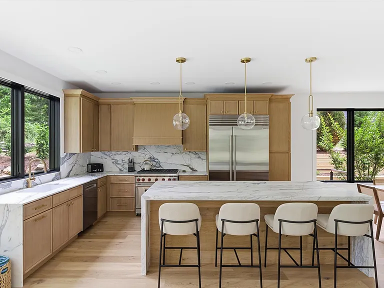 78 Walker Ave — Photo 10
