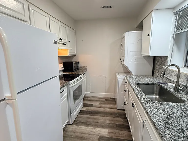 1636 Mars Hill Dr — Photo 16
