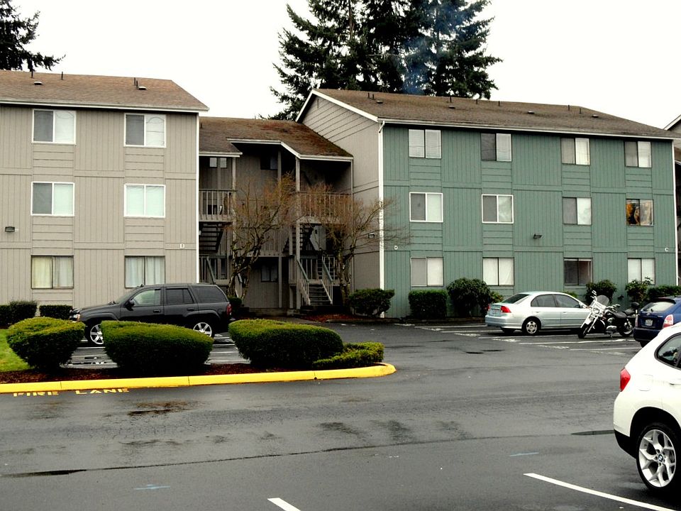 1st image of 3312 I St NE APT D303