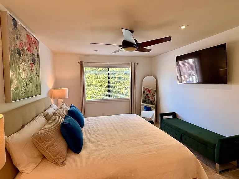 3939 Eagle St #202 — Photo 18