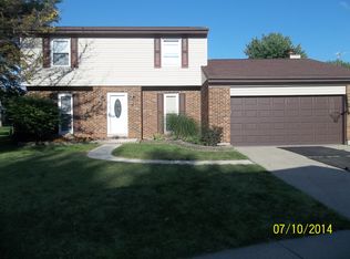 107 Wellsley Ct, Greenville, OH 45331