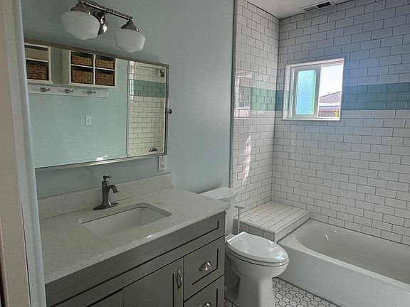 4th image of 315 Alta Vista Dr