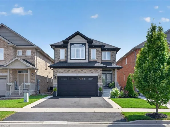 5 Narbonne Cres, Stoney Creek, ON L8J 0J8