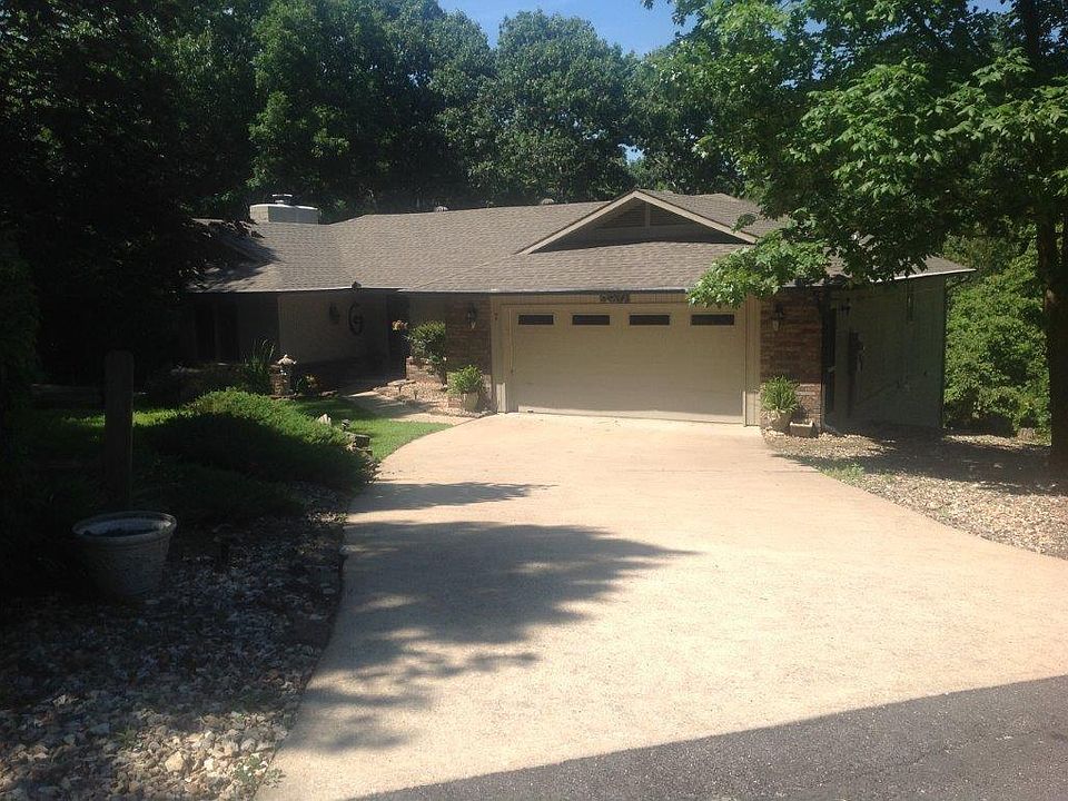 1st image of 7 Hughes Ln