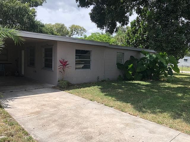 1st image of 5007 Regina Dr
